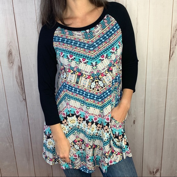 Tops - Tribal print raglan top